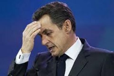 Саркози снова в центре политического скандала