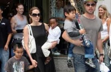 Дети Анжелины Джоли и Брэда Питта поставили на уши всю полицию Голливуда