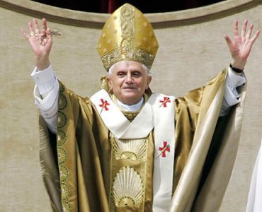Папа Римский запустил микроблог в Twitter на латыни