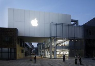 Apple потеряла титул самой дорогой компании мира