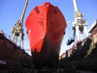 Медведчук занялся интеграцией николаевских корабелов в Таможенный союз