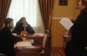 В Бердянской епархии УПЦ (МП) настоятелю прихода запретили служение за пощечину депутату
