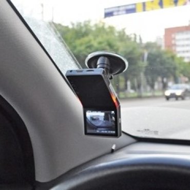 Обзор современных моделей автомобильных видеорегистраторов