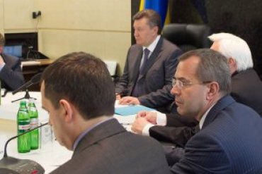 Диаспора призвала Обаму ввести санкции против Клюева и Захарченко