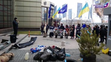 «Украинский выбор» устроил «уголок евромайдана» у Представительства ЕС в Киеве