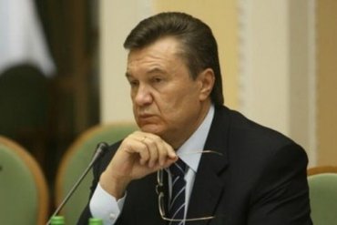 У Януковича температура, он взял больничный