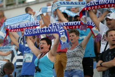 Крымские клубы исключили из чемпионата России по футболу