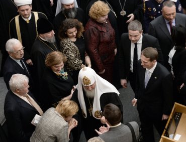 Какую роль в политической системе России играет патриарх Кирилл?