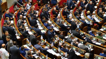 Порошенко интенсивно собирает голоса для особого статуса Донбасса