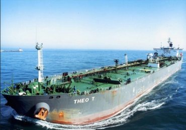 В Европу прибыл первый танкер с нефтью из США