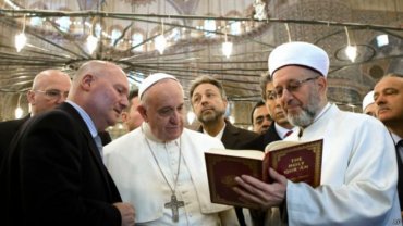 Папа Франциск решил посетить римскую мечеть