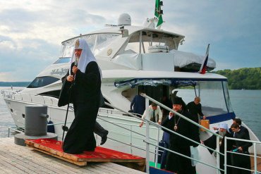 Скандал в РПЦ: священник рассказал об «откатах» и поборах для патриархата