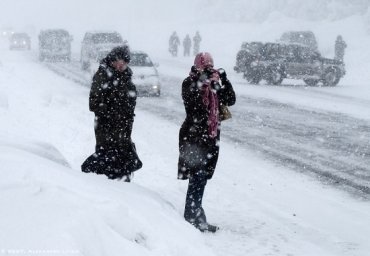 Власти российского центра принимают у жителей снег без талонов