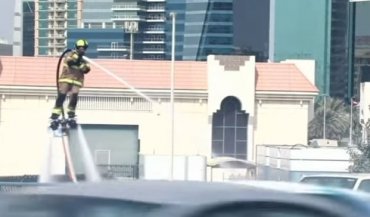 В Дубае появились летающие пожарники