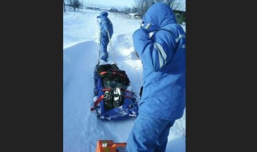 В России скончался мужчина, которого врачи волокли по снегу несколько километров