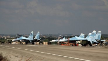 На российской авиабазе в Сирии уничтожили 7 самолетов