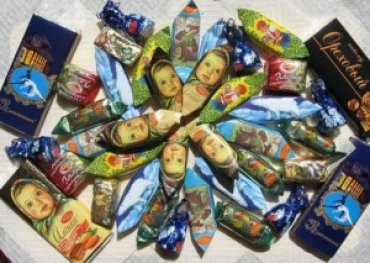 Двое россиян изнасиловали женщину и украли все ее конфеты