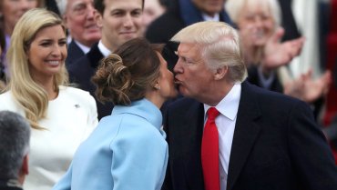 Трамп спит отдельно от жены