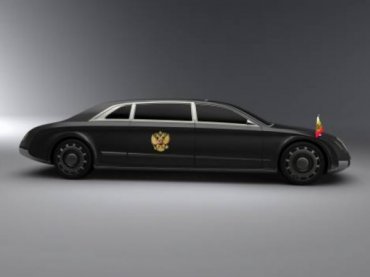 В спецгараж Кремля въехал автомобиль для инаугурации Путина