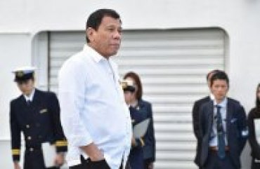 Президент Филиппин разрешил военным пристрелить его