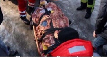 В Киеве пьяный выпал с седьмого этажа и остался жив