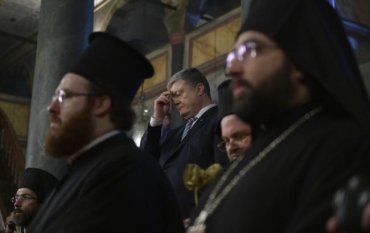 Порошенко: томос укрепит религиозную свободу и мир в Украине