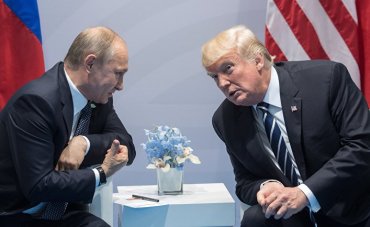 Трамп скрывает подробности бесед с Путиным