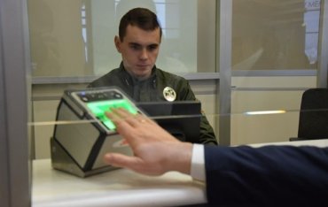 Для проживания в Украине американец подделал документы