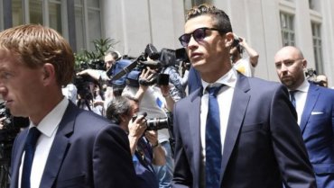 Роналду за 19 млн евро откупился от тюрьмы