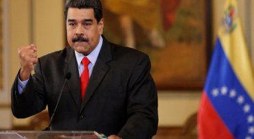 Мадуро просит американцев остановить Трампа