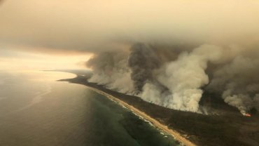 Австралия уже мобилизует резервистов на борьбу с лесными пожарами