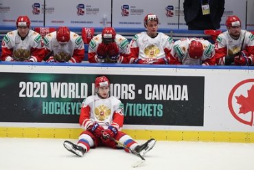Сборная России проиграла канадцам, но телезрителям показали другой матч