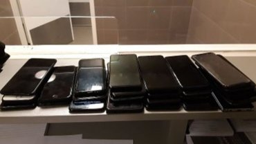 На рок-концерте в Амстердаме гражданин Румынии украл 30 телефонов