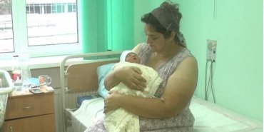 В Хмельницкой области многодетная мать родила 18-го ребенка