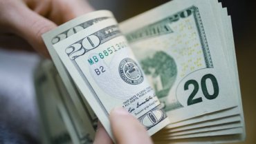 На курс доллара повлияли беспорядки в Вашингтоне