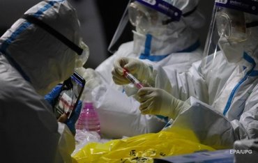 В Китае впервые с мая от коронавируса умер пациент