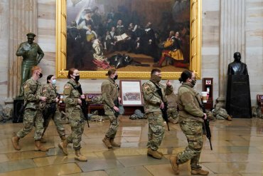 Накануне инаугурации Байдена в Вашингтон отправят 25 тысяч военных