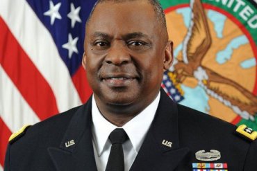 Министром обороны США впервые назначен афроамериканец