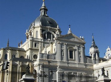 В кафедральном соборе Мадрида предотвратили взрыв бомбы