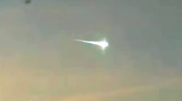 Метеорит над Челябинском сбил НЛО?