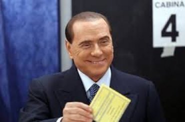 Берлускони проиграл выборы в парламент и требует пересчета голосов