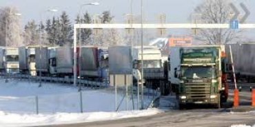 Россия закрыла границу для угля Ахметова и конфет Колесникова