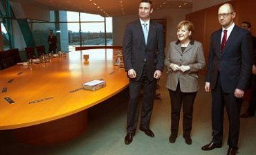 О чем Кличко и Яценюк говорили с Меркель