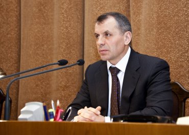 Спикер и члены президиума крымского парламента пошли на переговоры с захватчиками