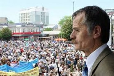 Джемилев: Крымские татары создают отряды и готовы вооружаться