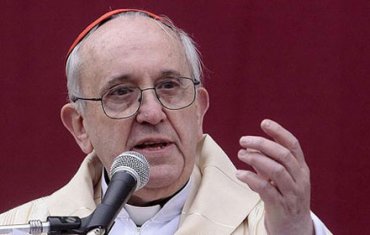Папа Франциск призвал молиться за мир на Донбассе
