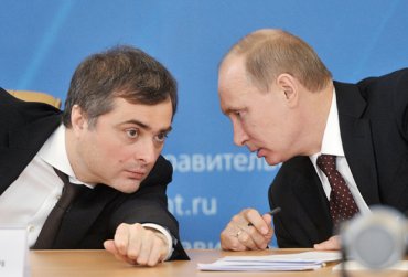 Зачем Порошенко «слил» Суркова