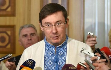 Блок Порошенко не хочет отставки Яценюка