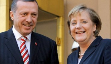 Зачем Меркель срочно вылетела в Турцию