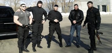 Вооруженные чеченцы штурмовали дом в Москве